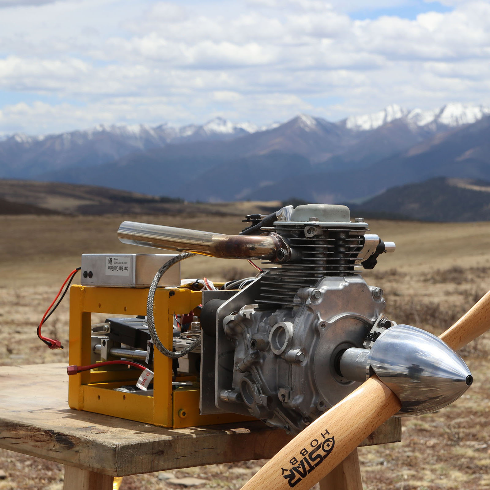 Technical illustration of DE ENGINE UAV engine technology